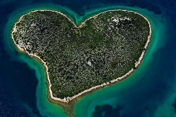 galesnjak-island-lovers-island-in-croatia