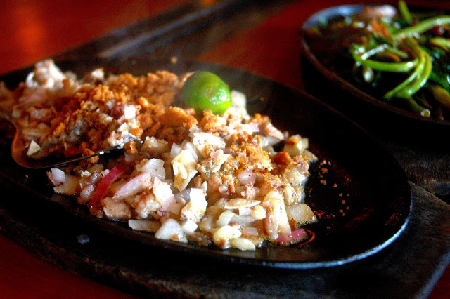 Aling Lucing Sisig in Pampaga | Photo by Dude4Food